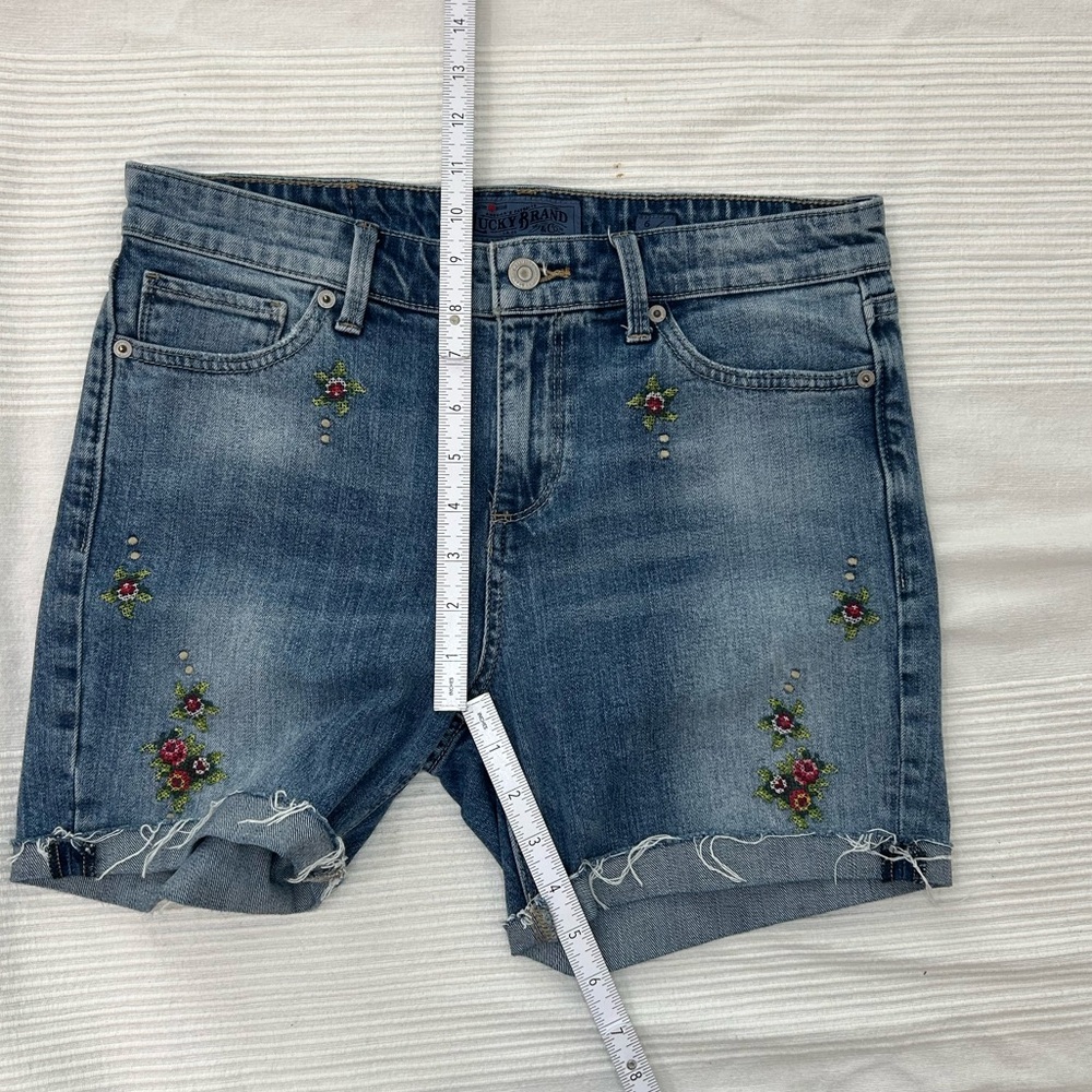 Lucky Brand Ava Skinny Embroidered Denim Women Shorts - Picture 5 of 12